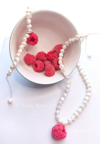 pearl-and-raspberry-bracelet and choker